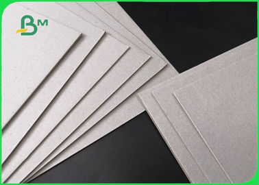 1mm 1.5mm Grey Chipboard Paper For Carton Bilaterale de Doos maakt 64 * 90cm glad