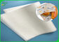 Het maagdelijke van de Rang Witte MG Kraftpapier van het Houtpulpvoedsel Document 30gsm 35gsm voor snel voedselzak
