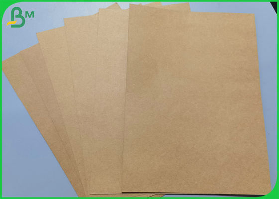 Het goede karton van Kraftpapier van de Treksterkte Bruine kleur Maagdelijke voor luxe Verpakkende zak