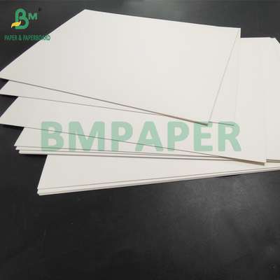 300 gm + 15 g PE-gecoat papier van levensmiddelenkwaliteit voor lunchcontainers 700 x 1000 mm