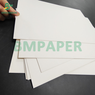 300 gm + 15 g PE-gecoat papier van levensmiddelenkwaliteit voor lunchcontainers 700 x 1000 mm