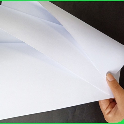 Dikte 60 gsm - 120 gsm Hoog wit104% Offset papier Voor schoolboeken