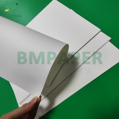 200 gm 250 gm Witte kraftpapier voor winkeltassen Traanbestendig 72 x 102 cm