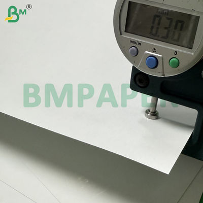 300 gram 0,3 mm zwart kernpapier voor het maken van speelkaarten 216 x 279 mm