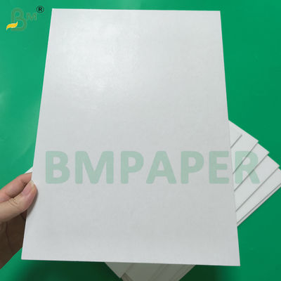1500 gsm zuurvrij wit massief karton 75 x 100 cm dubbelzijdig gecoat