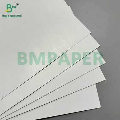 Dikte Hoge stijfheid Zwarte kern 310 gsm 320 gsm Kaartpapier voor bordspelproducenten