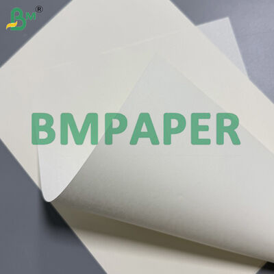 60 gsm 70 gsm hoogwaardig houtvrij ongecoat offsetpapier 610 mm x 860 mm