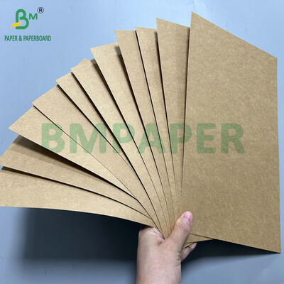 de Bruine Kraftpapier-voering van de Voedselrang van 250gr 270gr voor Gebraden gerechtencontainers 700 X 1000MM