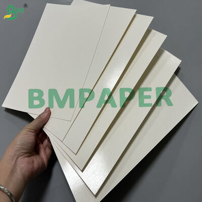 300 gm +15 PE vetvrij straatpapier voor voedselbakken 594 x 841 mm