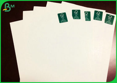300GSM 610*860MM Witte kleur C1S Ivory Board voor het maken van vouwdozen