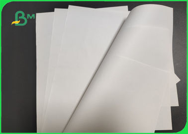 ISO SGS goedgekeurd 42 45 48gsm Wit krantenpapier Voor kranten glad
