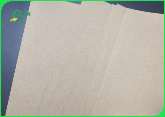 Lichte bruine natuurlijke kraftpapier voor de verpakking van zakken