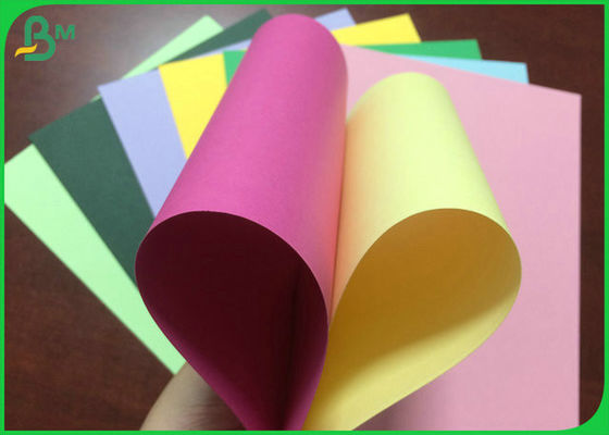 SGS goedgekeurd 230gm 250gm gekleurde papierplaat met kleurendruk stabiel