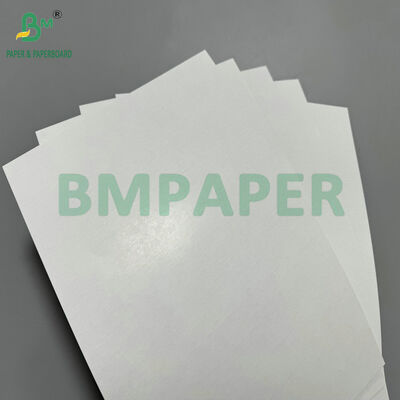 Dikte Hoge stijfheid Zwarte kern 310 gsm 320 gsm Kaartpapier voor bordspelproducenten