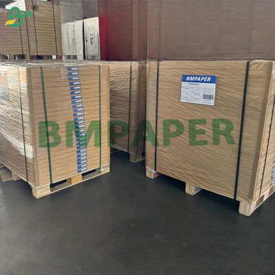 210 gram C1S eenzijdig bedekt papier voor tabaksverpakkingen 30,75' x 24,75'